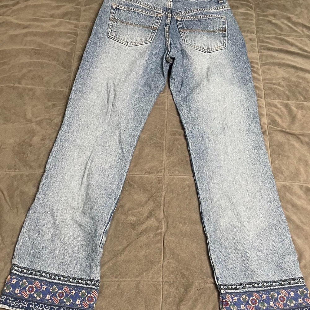 Women's Blue Jeans with Embroidered Hem - Picture 3 of 4